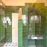 Апартаменты My Fair - 3 Bedroom Loft Near Principe Real Лиссабон