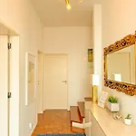 Апартаменты My Fair - 3 Bedroom Loft Near Principe Real *