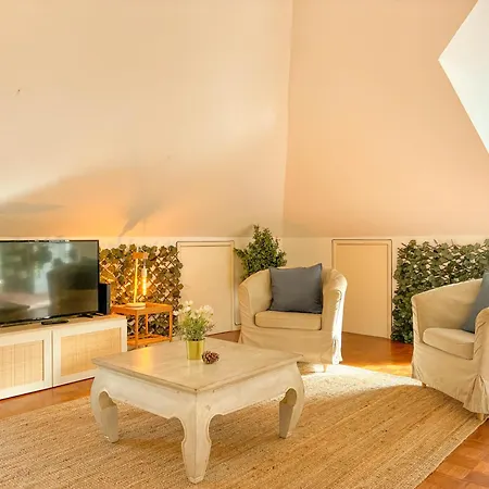 My Fair - 3 Bedroom Loft Near Principe Real Lissabon