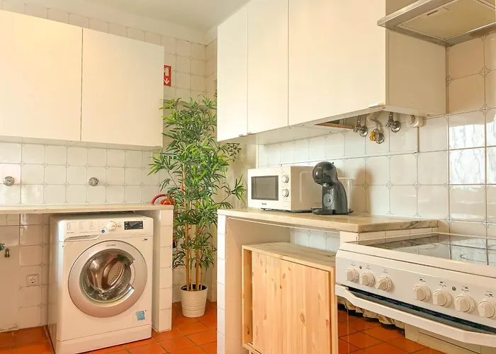 My Fair - 3 Bedroom Loft Near Principe Real Lisboa